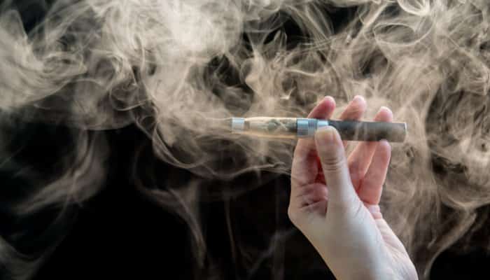 Leziunile pulmonare întâlnite la utilizatorii de dispozitive electronice şi tutun încălzit sunt similare cu cele întâlnite la COVID